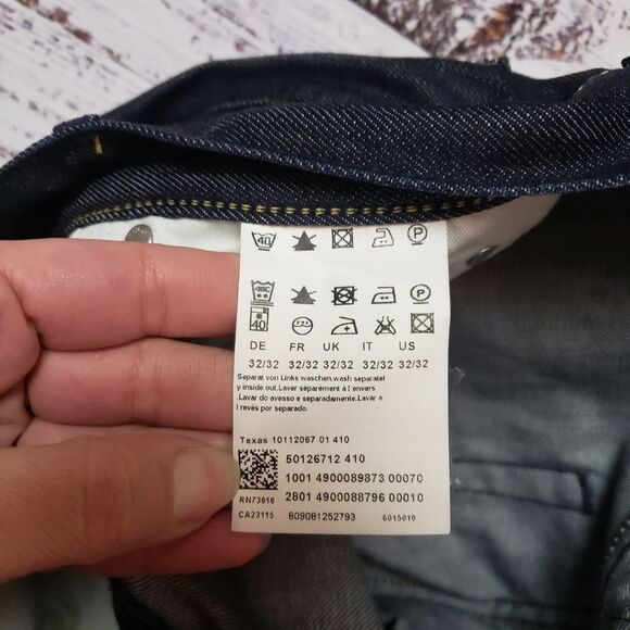 Men's Jeans by Hugo Boss stretch 32 dark wash. - Picture 10 of 12